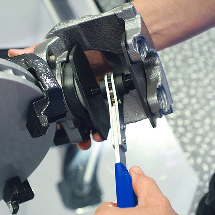 BrakeSwitch, nástroj pro snadnou výměnu brzd - Image 2