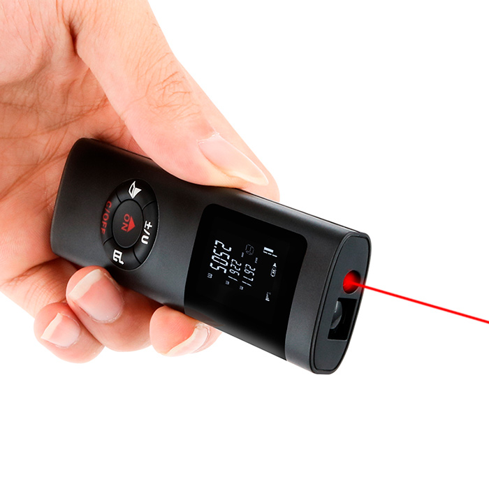 Laserový měřič vzdálenosti měří délku, plochu nebo objem s přesností ±0,0015 m!