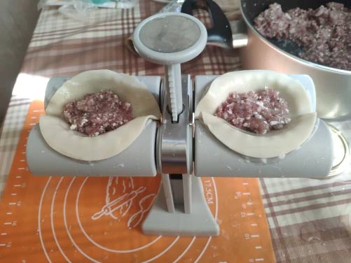 DumplingsMold, kuchyňský nástroj pro výrobu domácích knedlíků, těstovin a raviol - Image 8