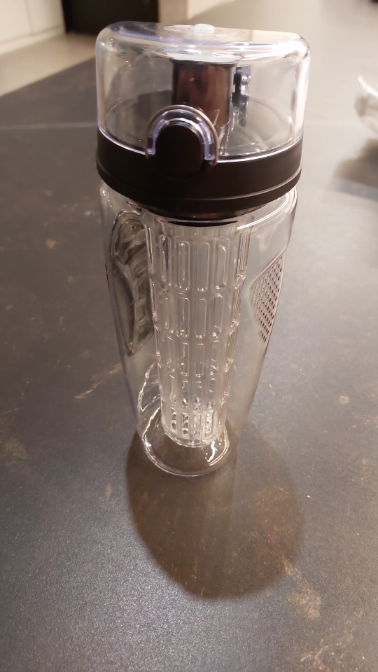 FruitBottle, láhev na vodu s infuzérem pro ovoce, byliny nebo čaj (1000 ml) - Image 10