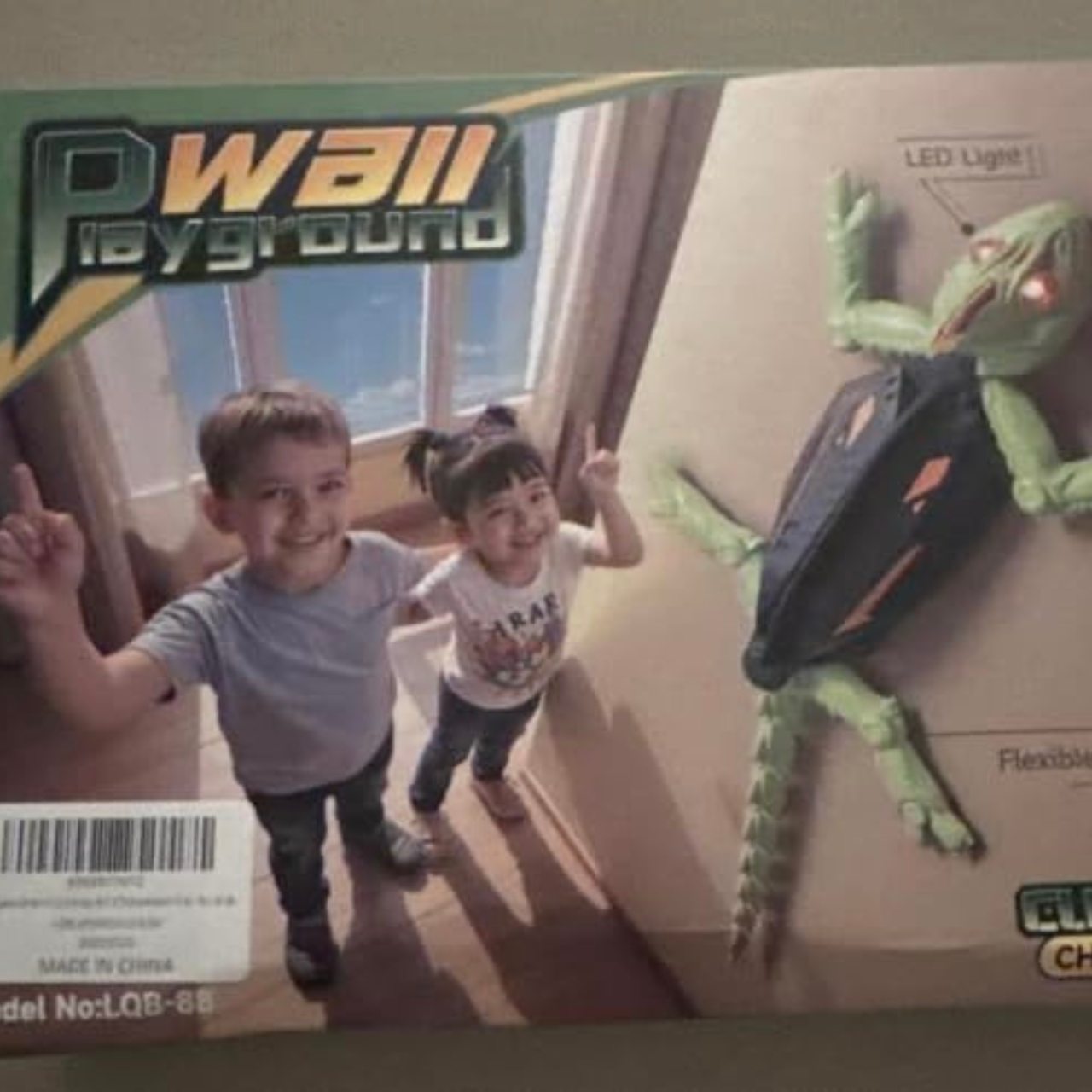 Gecko, dálkově ovládaný ještěr, který leze po podlahách a stěnách - Image 10