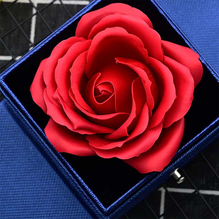 GiftBox, náhrdelník s dárkovou krabičkou a krásnou umělou růží - Image 9