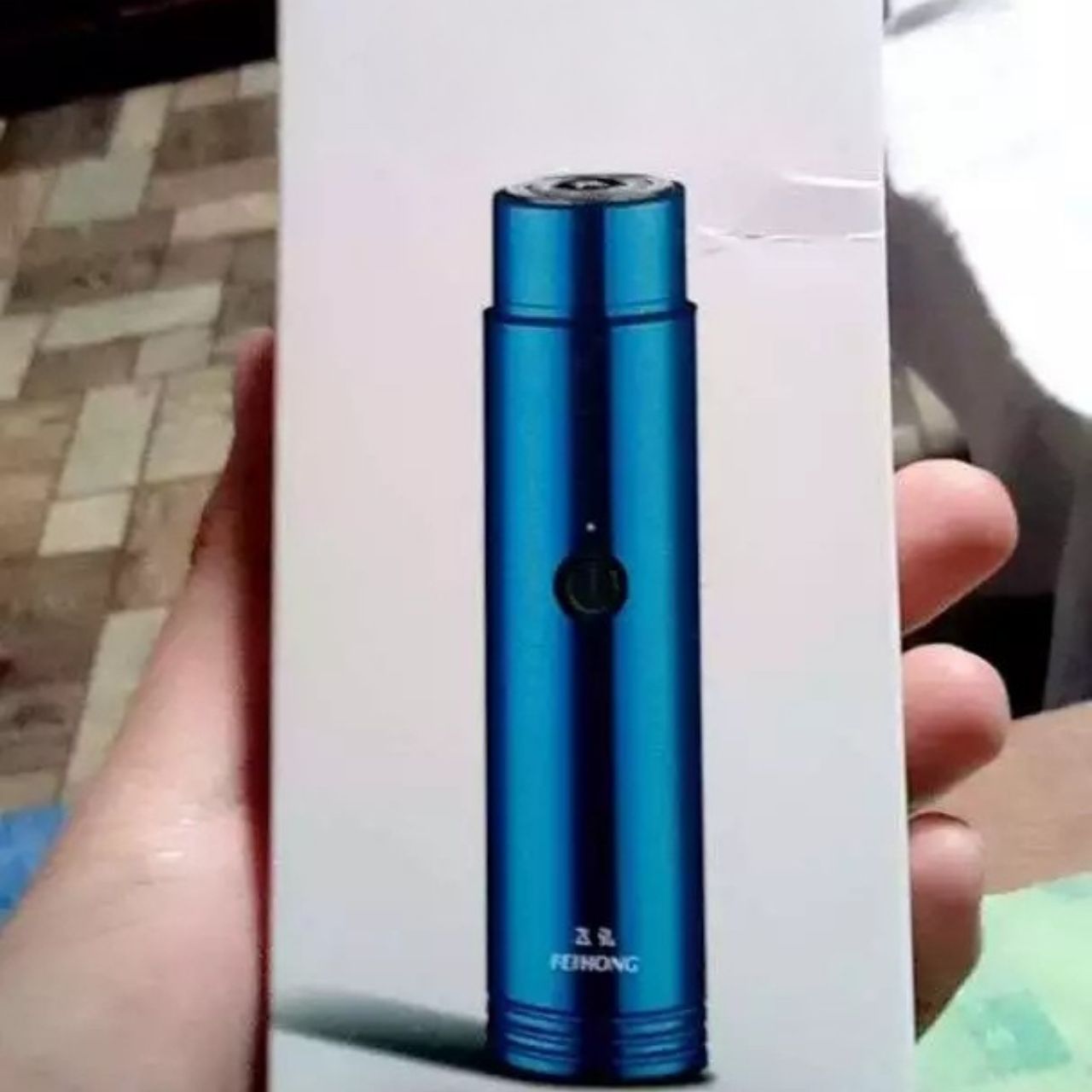 GlideShaver, elektrický holicí strojek pro mokré a suché holení - Image 9