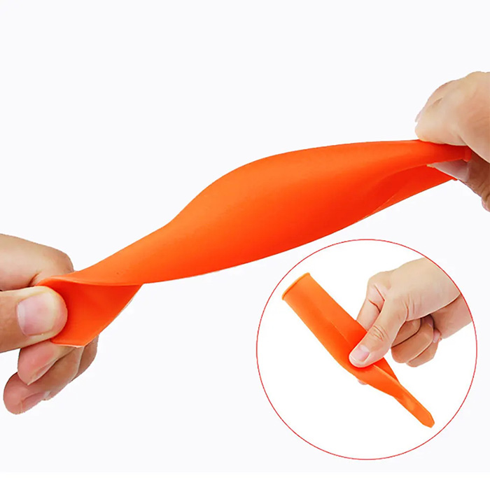 V balení dostanete 6 silikonových forem na zmrzlinu!