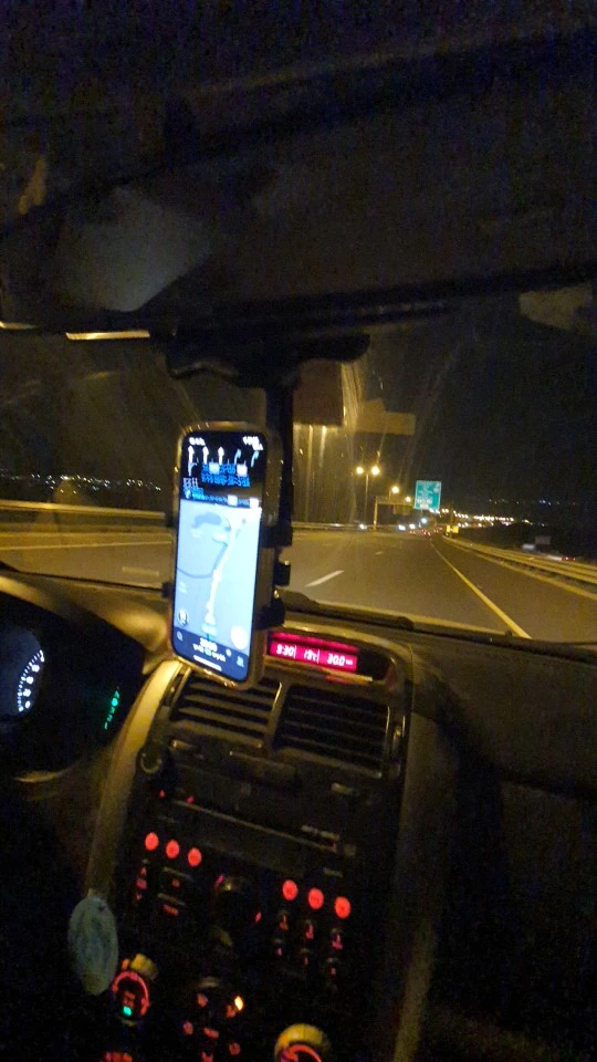 RotatableCarHolder, 360stupňový držák telefonu, který se montuje na zpětné zrcátko - Image 4