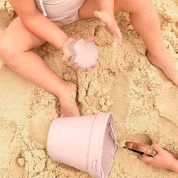 SandBucket, 8dílná sada hraček do pískoviště pro děti - Image 7