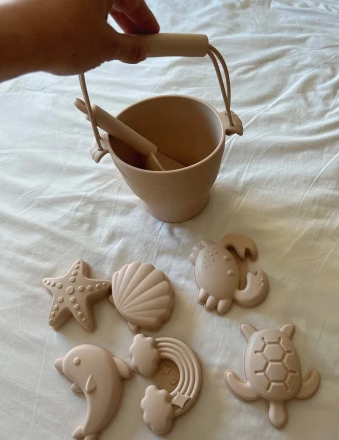 SandBucket, 8dílná sada hraček do pískoviště pro děti - Image 8