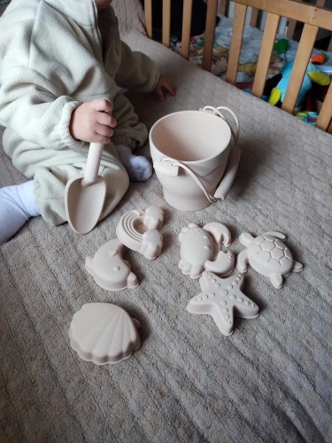 SandBucket, 8dílná sada hraček do pískoviště pro děti - Image 9